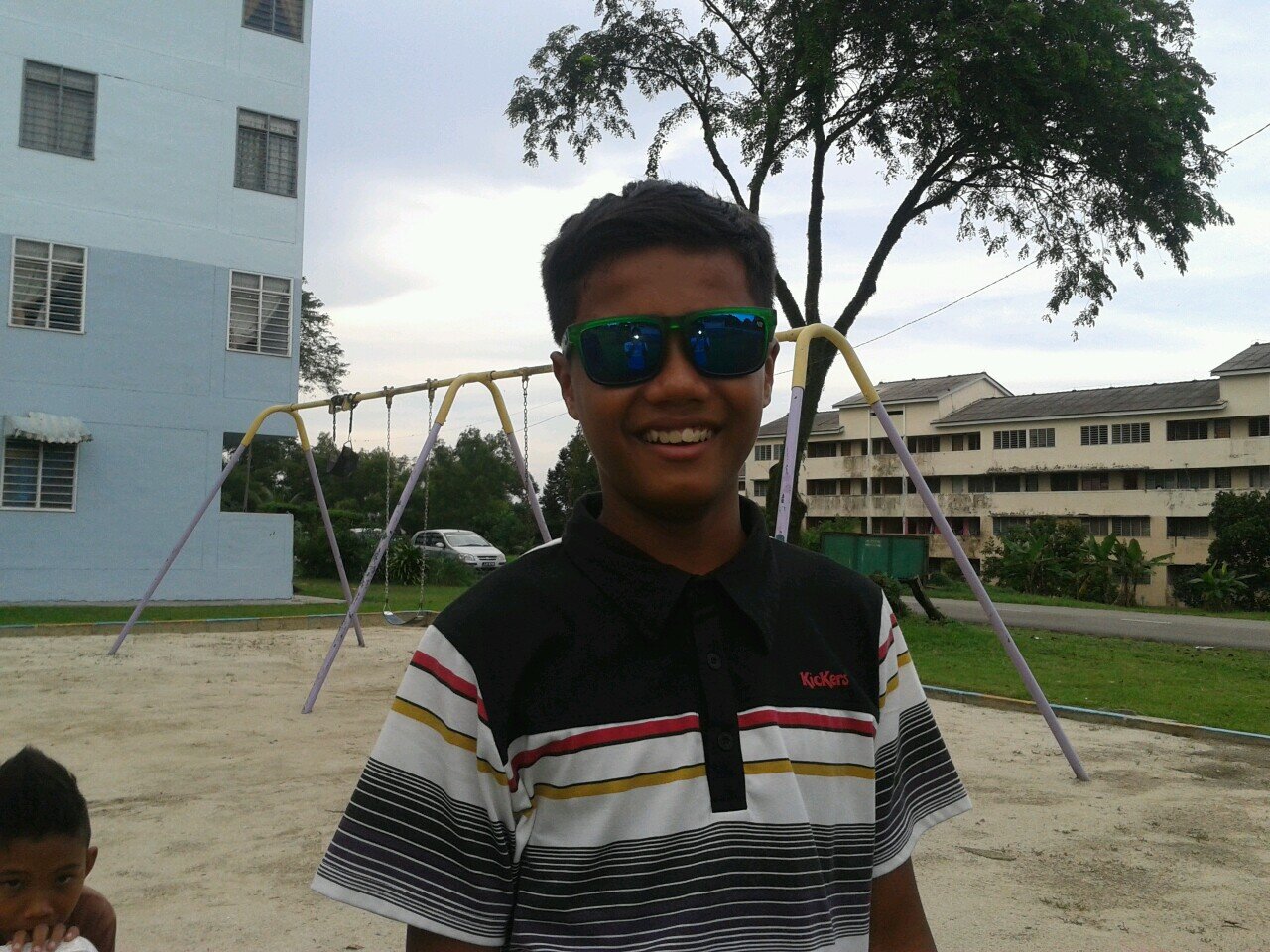 15 | JOHO | HARDWELL Fans | RUGBY PLAYER | wechat : amir_rangerr | #rangerrfamily# |Follow Back |