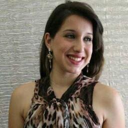 Sou como você me vê. Posso ser leve como uma brisa ou forte como uma ventania. Depende de quando e como você me vê passar.