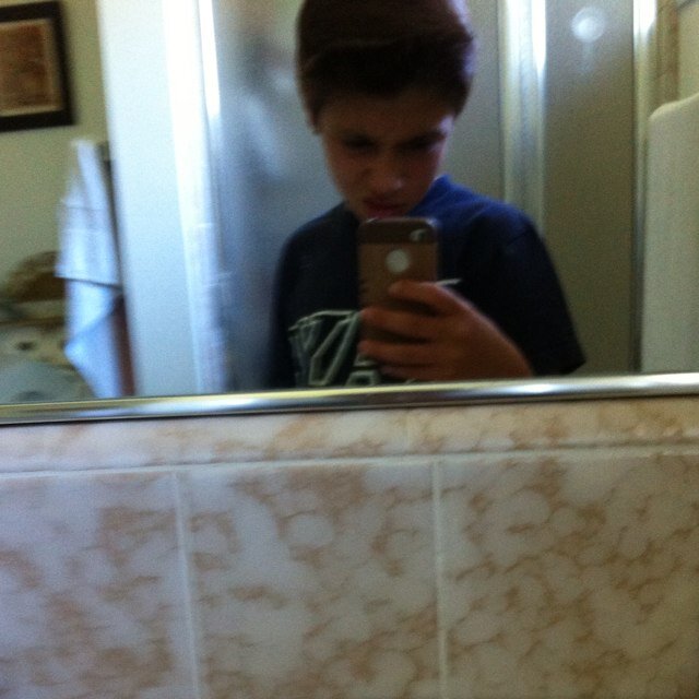 levi_hiner's profile picture. Jenna's my best friend