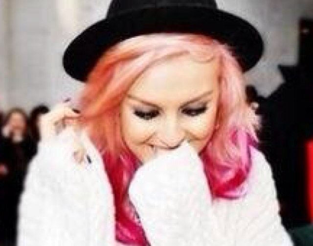 Don't worry, be hippy. 1/4 of Little Mix.