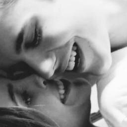 Estou no @mrsconfidentt tem anos e só entrei aqui pra guardar esse user biebzblessed caso o queira de volta. obg, de nada.