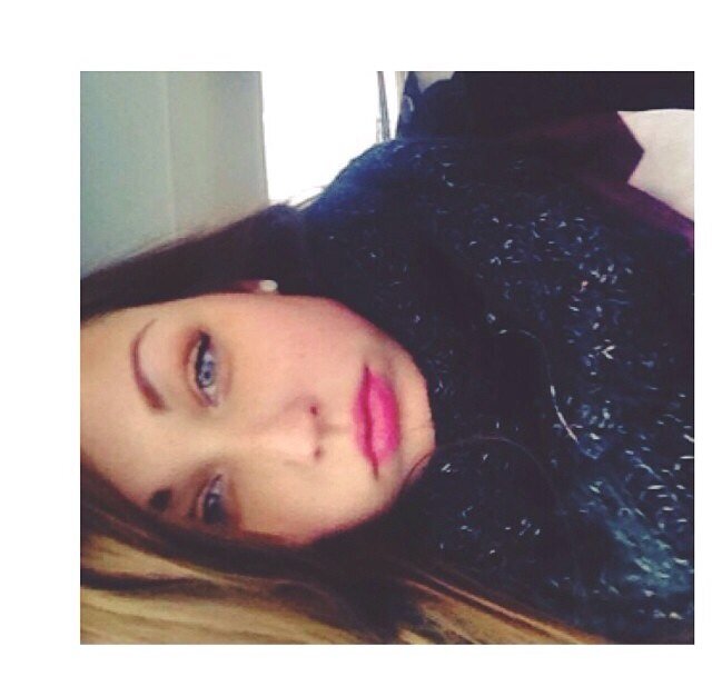 turn on the dark, I'm afraid of the light.
