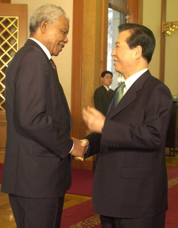 korea_0078's profile picture. 김대중 대통령과 만델라대통령의 삶 행동하는 양심(평화,자유,인권)