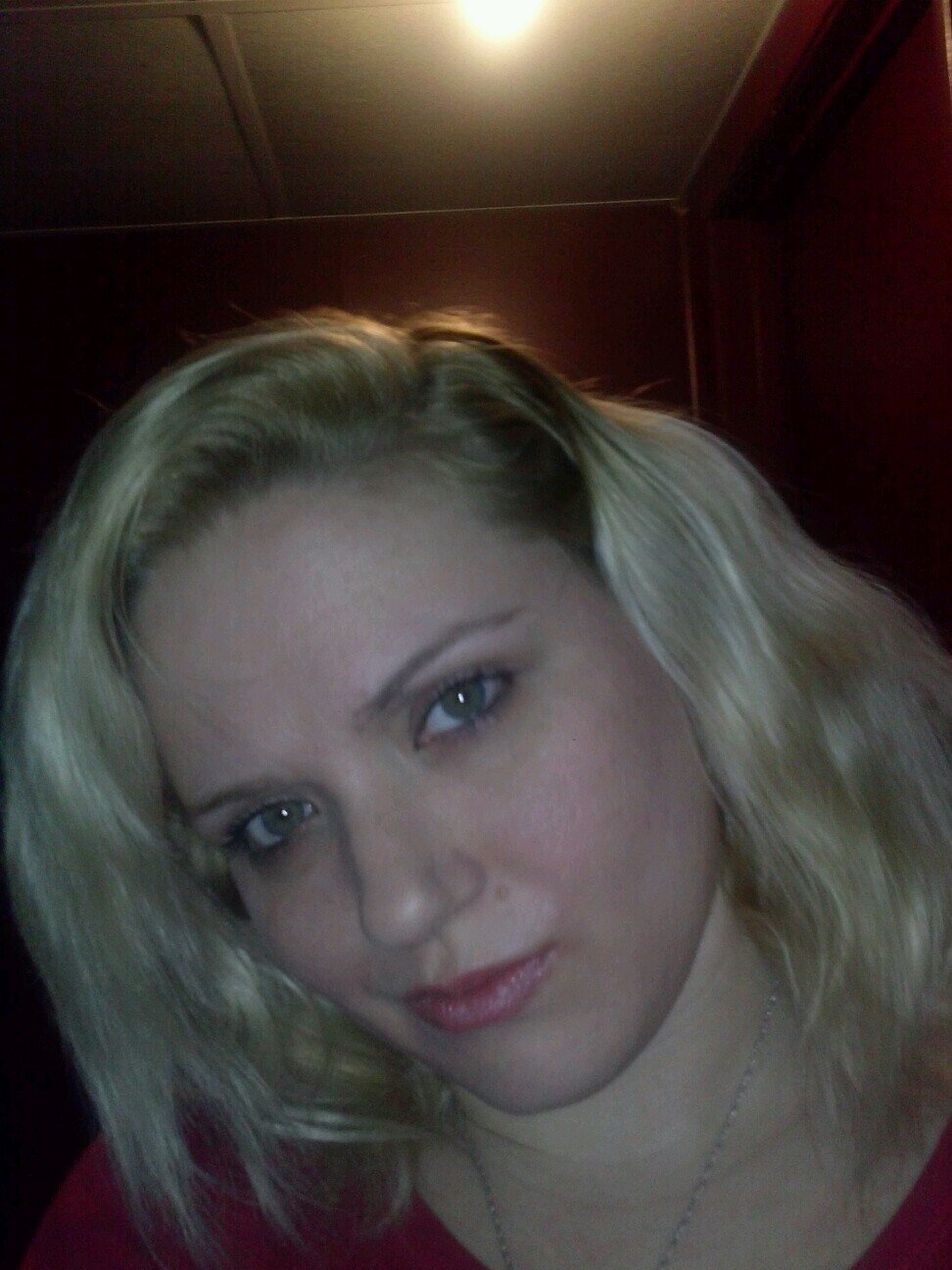 my name is Jennifer reed I'm a mother of 5 beautiful,amazing children I have 4 girls an one boy. I also have a wonderful man whom is the love of my life.