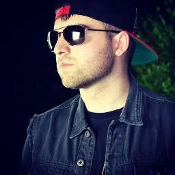 Helping Producers make connections, get more sales, placements, sounds & more! Follow the main account @JayEyeTheKing - jayeyetheking@gmail.com