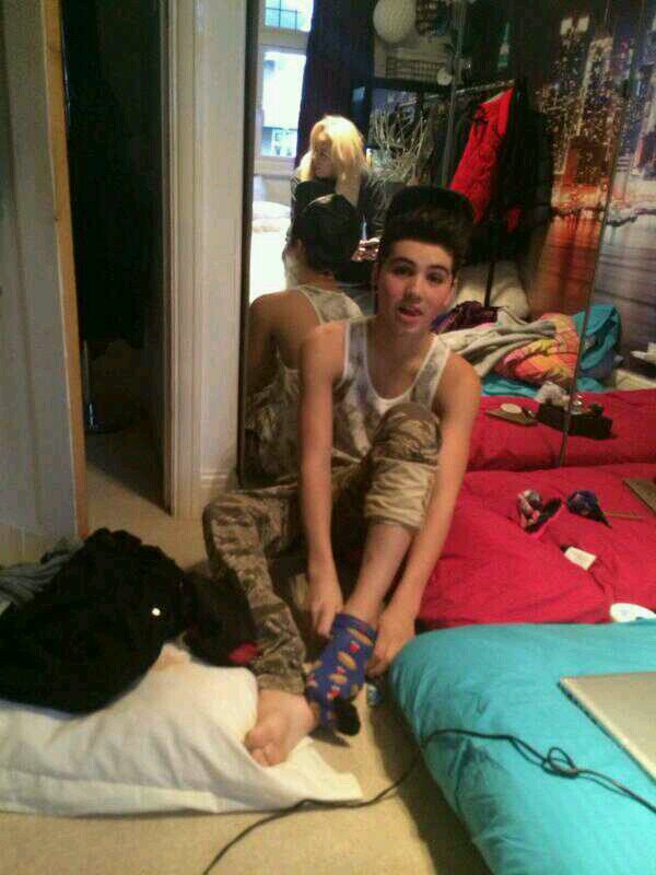 SamPcttrff's profile picture. Single || RP || Hey what's up guys its sam