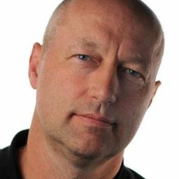 Pensionerad trafikreporter/journalist på SR P4 Jönköping. Håller igång med golf och olika lagsporter. Tror på allas lika värde och ser positivt på det mesta.
