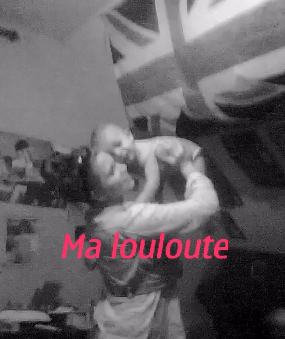 j'adore chanter et je veut en faire mon methier