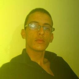 متخصص في مجال التسويق و الإستثمار