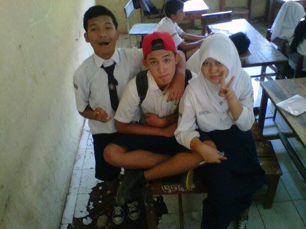 Selalu ingin menjadi bagian hidup nya sekarang dan selama nya ! (˘⌣˘)ε˘`) w/ @radenNandoS