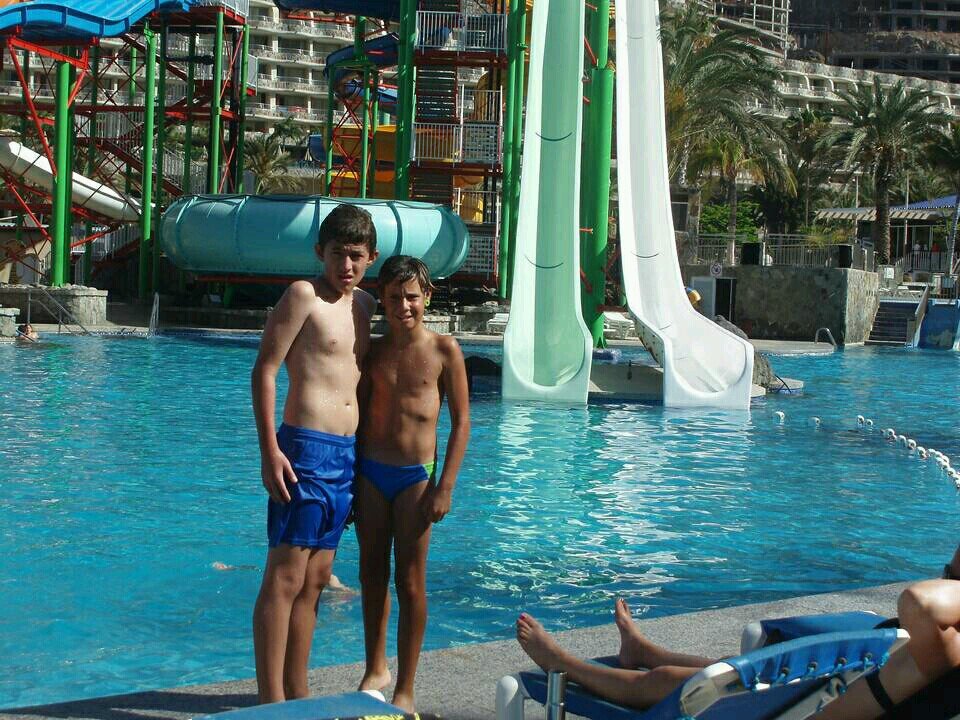 *UDLP canario 
*Dormunt/BVB
*16añitos⚽