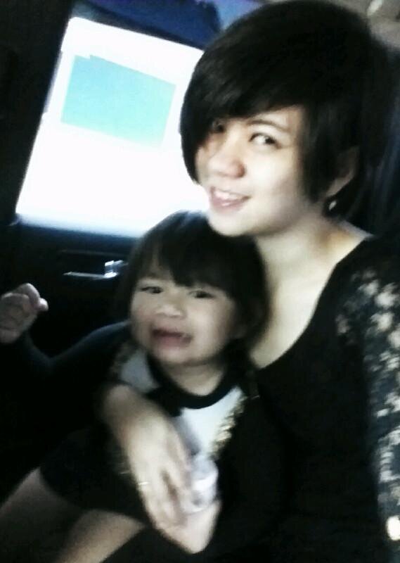 Married,Loves my little Fam n my life belong to Jesus Christ :) And YoU..Yeaah YOU,,Jesus Loves You :)