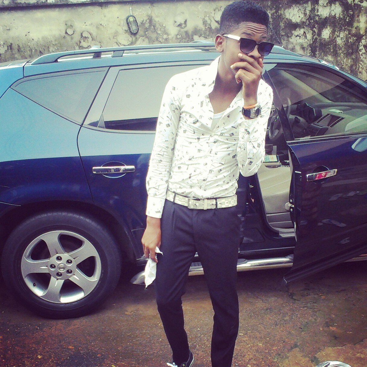 Dey asked me wat I see in u,I smile,look down. Nd say NOTHING bcos I don't want then to fall in LUV wit U too