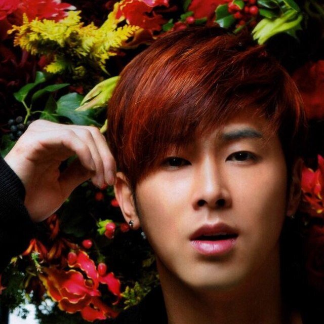 大阪在住のユノペンです。ユノとチャンミンの幸せが私のシアワセ♡ 東方神起でありTVXQでもある２人の活動をレッドオーシャンの一粒として、全力で応援します♡ ユノのダンスが世界一！ ☆/fan account
