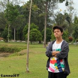 hidup itu indah jadii jalanilah dengan sekedarnya saja...
jangan terlalu berobsesi!!!
..
