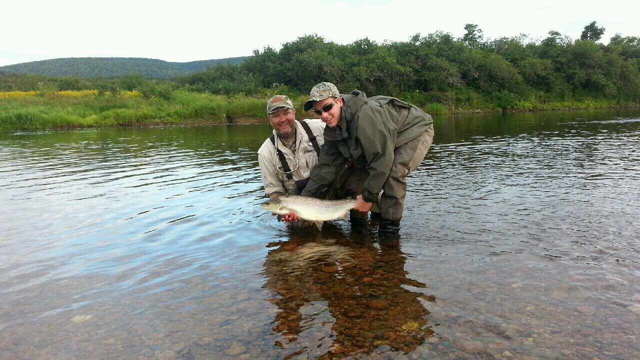 Canadian military veteran, father of three amazing kids, Atlantic salmon fisherman, fly tying , leafs fan