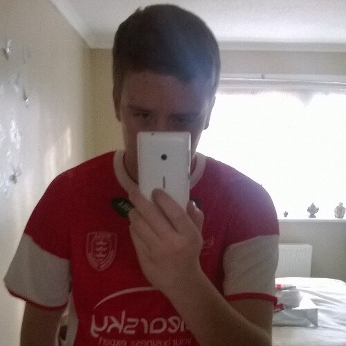 Ryan, 18, Hull Kingston Rovers!  Follow me, ill follow you back:)