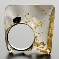 Goldsmith and contemporary jewelry designer. https://t.co/8utHNryP8a