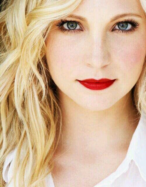 my name is renata and i am bound to my master Aro also i am part of Volturi Clan [Roleplay Account 18+ content]
