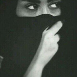 كيدي عظيم ، دللني أبي لحد التكبر ، لمَ انجرف حول قلوب رجال آدم اكتفيت ب ابي ، (  اقتبس م يروق لي ) ...'