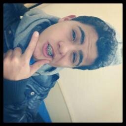 Solteiro , 16 anos .