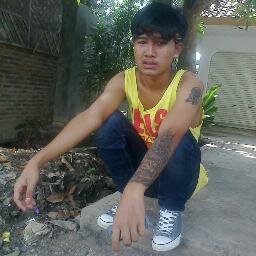 tato bukan kriminall.  Ayyu angel lina kristiani ningrum :*:*