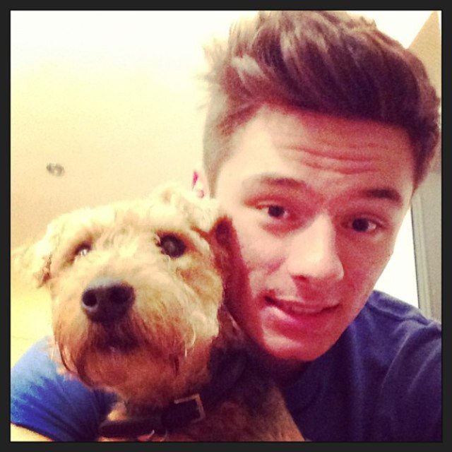 Ware15Michael's profile picture. Hurro