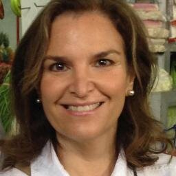 mfranlira's profile picture. periodista y 
mamá de trillizos