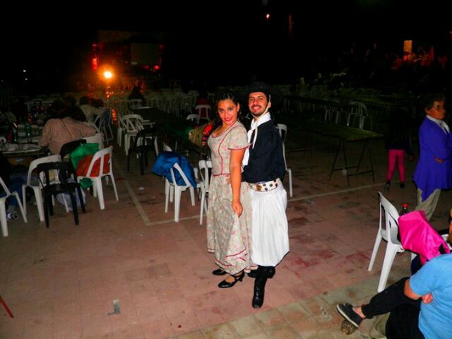JuliiiFt's profile picture. Año nuevo vida nueva,pasado pisado,lo bueno guardado,lo malo aplastado!pin:2A0E8905