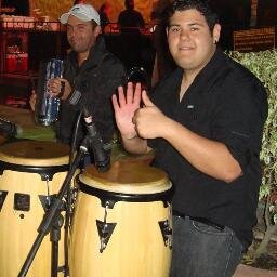T.S.U en informática y amante de la música