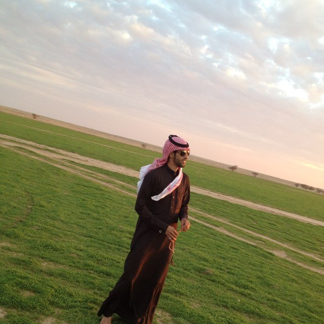 شاعر سعودي