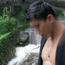 Talvez eu esteja errado. Se uma pessoa não tem paciência nem pra conquistar minha confiança e afastar meus medos, o que eu posso esperar então?