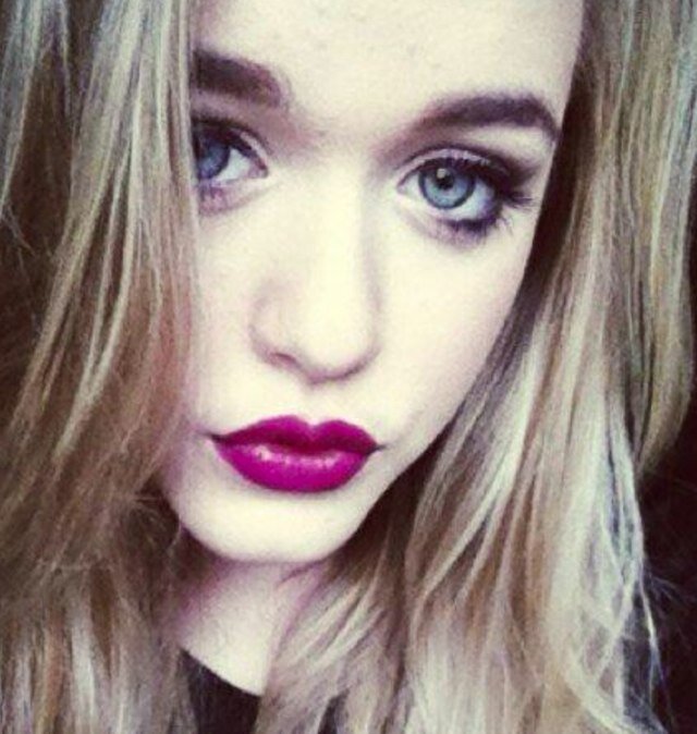 HiyaX im louis Tomlinsons sister yes xox learn to LOVE not to HATE!!!!! Loveyou @MartinKendal