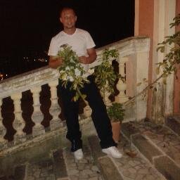 ciao ho 35 anni e sono di torino e sono un tuttofare!!!cerco lavorooooooo!!!!!!!!!