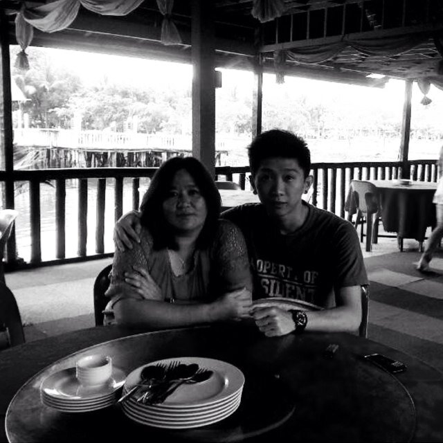 I'm thankful for those people who never left :)