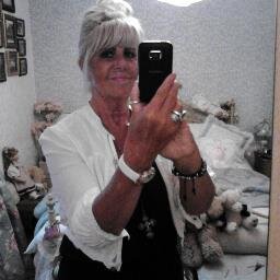 ireneleeuwenkam's profile picture. retired in huddersfield