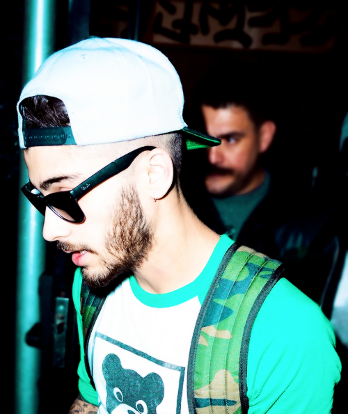 ✿ free follow from my saved account! please follow @kinderbueniall in return ily ✿