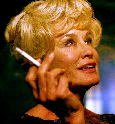 AHS_Constance's profile picture. Fumo, bebo y hablo con fantasmas. Podría contar algo más de mí, pero mi moño habla por sí sólo #SpanishFakeAHS