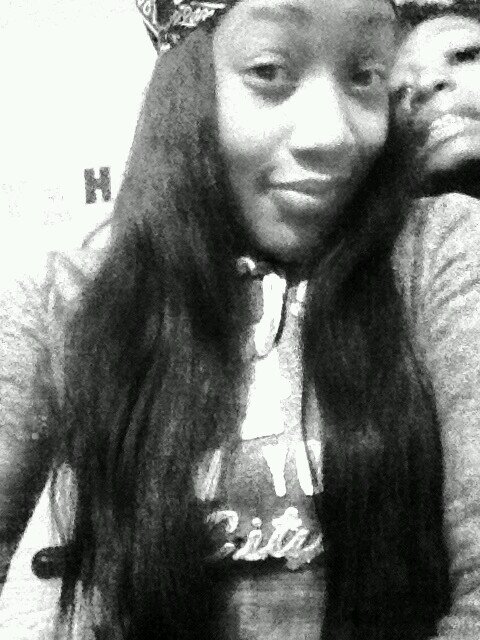 #TeamSingle #ProudMommy #TeamFuckYoFeelings Who ever said exes cant be friends...LIED so go follow my twubby @Undagrnd_KinG