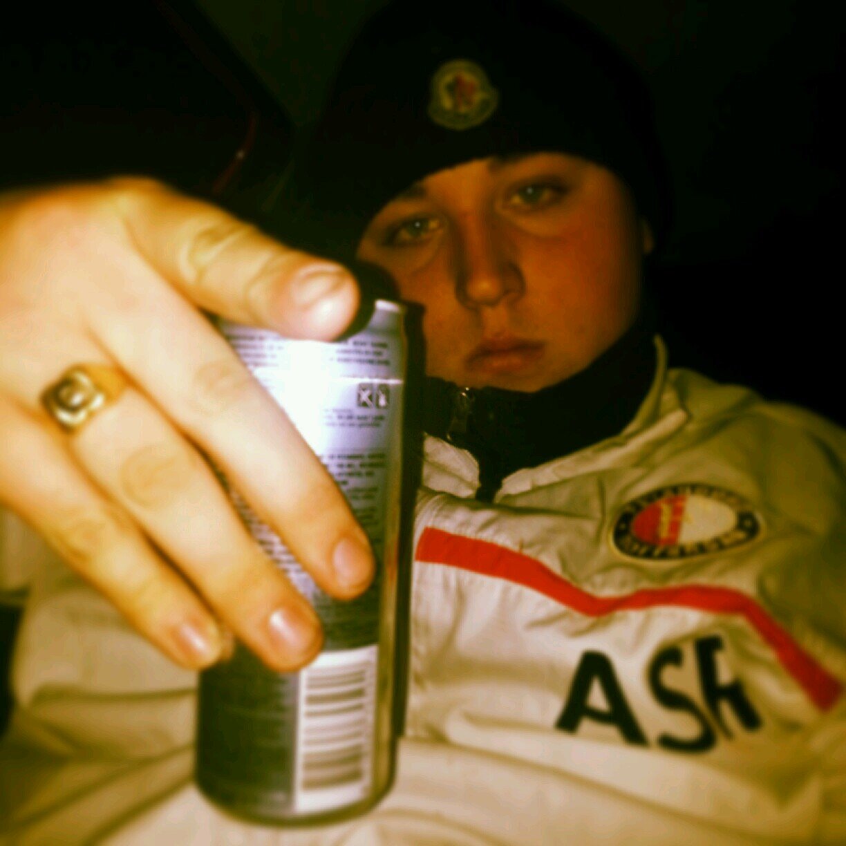 Half spaans altijd zin in een feestje | 17 jaar | Schiedam - Noord | Te vinden in noord | Insta ; Mitchelsdm | Loyalty is rare. If you find it, keep it.