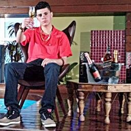 @mcpetty_ segue que eu sigo de novo