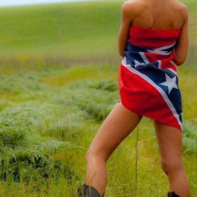 Dont Tread On Me. Snapchat: patrioticbitch. Taken by @BamaGent2 ❤️