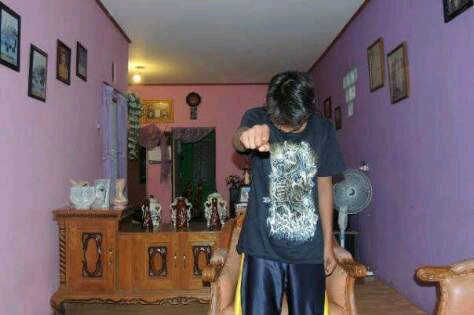 Bekerja | Jln . Manunggal XII | Benny CaboeL | Jupiter Mx Drack | PhtoGrapy / Edit •