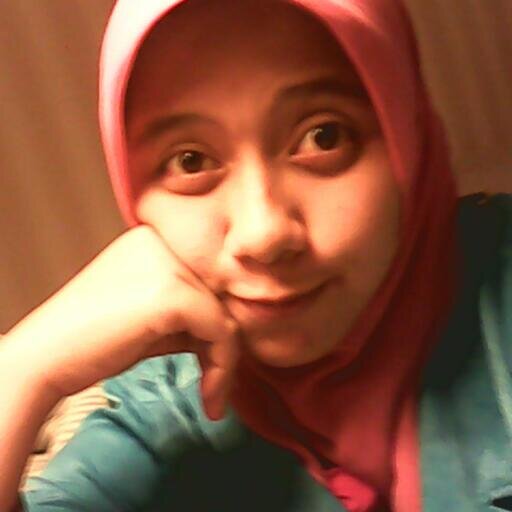 senyum lah wahai akhwat sholehah