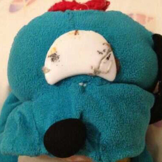 Malvado elefante bebé amigo de Satán, Voldemort y Conejuzco. Profe de Brap cuando no estoy matando o comiendo. Fan nº1 de Doraemon y de Los Amores de Rosalinda.
