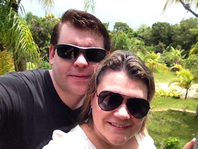 Pai do João, marido da Ariana, são paulino, funcionário da Caixa.