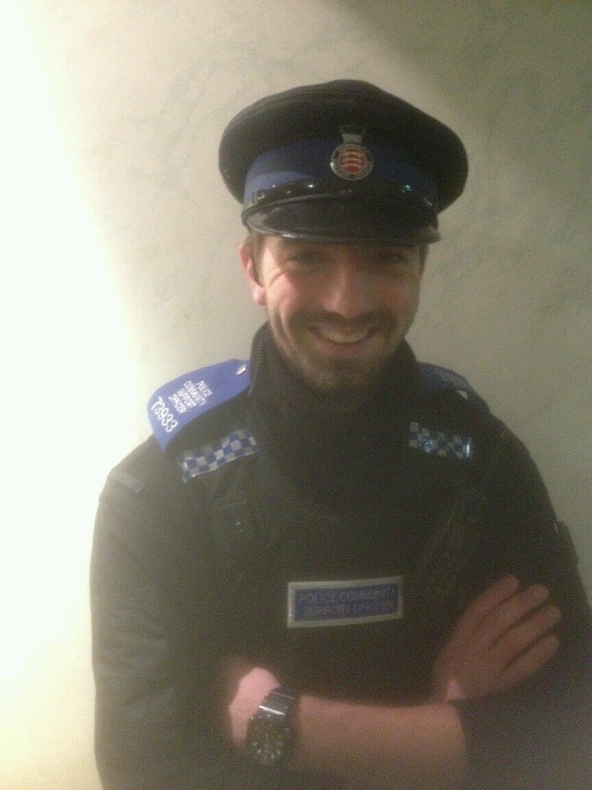 Police Community Support Officer for the Harlow Central Neighbourhood. Please do not report crime here - call 999 (emergencies) or 101 (non-urgent enquiries)