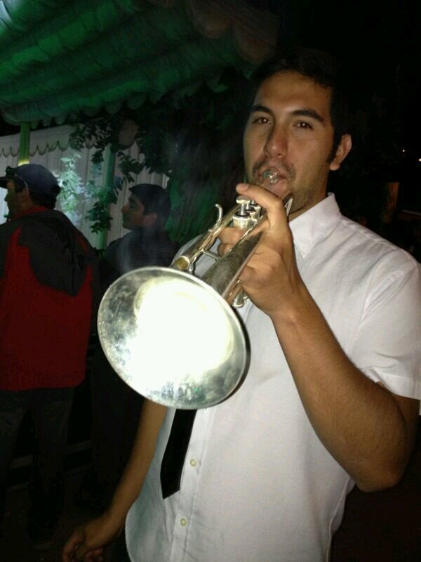 Un soñador 2.0, más que el quijote... músico, profesor de música,cantautor (a veces)...