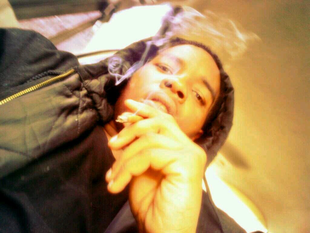 juxie line or xlap ya momz !
                  fuquay varina'           bout that action
 #freenightmare         love is love' EAST !