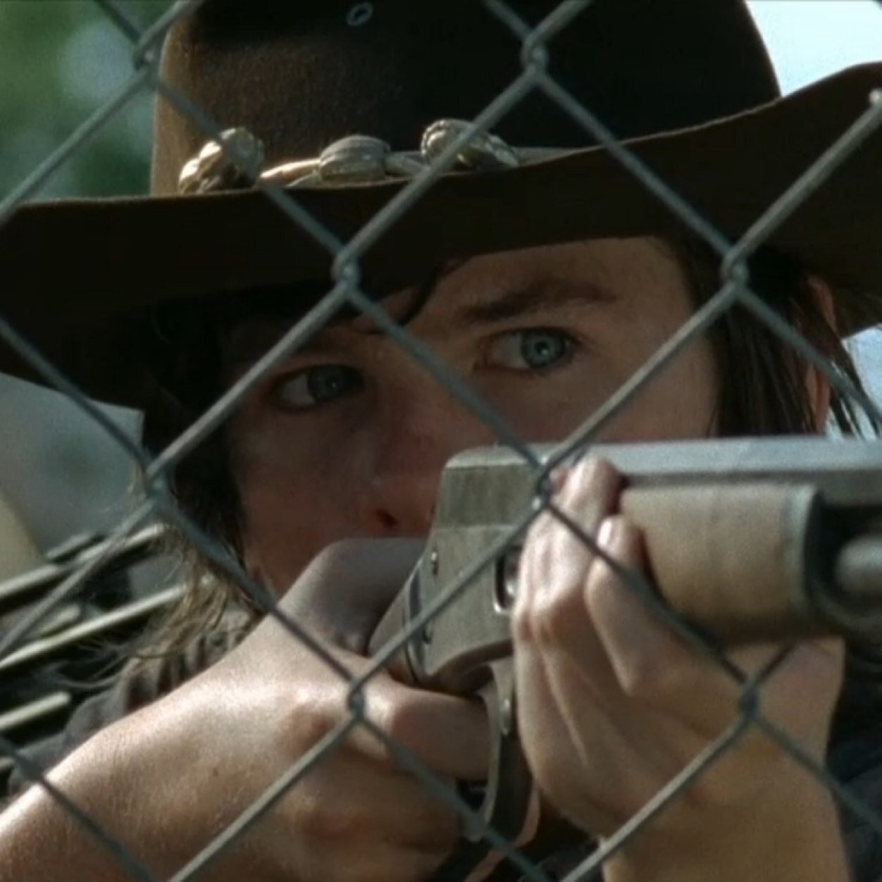 TWD_Carl's profile picture. Ran out of the prison with my Dad. Now we're trying to survive. @CalmBethGreene is my girlfriend. (TWD RP 18+)